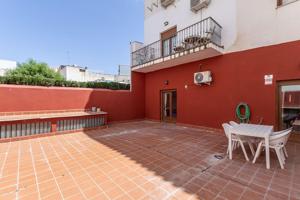 Piso con terraza privada de 51 m² en Los Ogíjares . photo 0