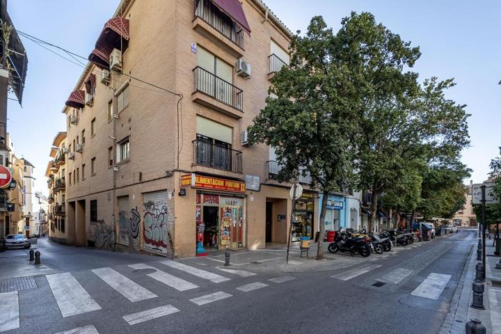 Piso con garaje en plena Calle Molinos. photo 0