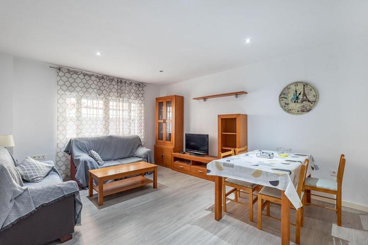 ¡Fantástico piso reformado a la venta! photo 0