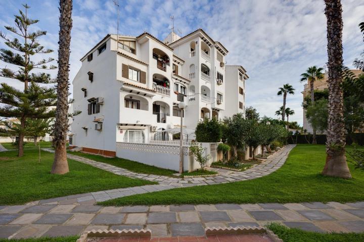 Dúplex En venta en Calas Blanca, Torrevieja photo 0