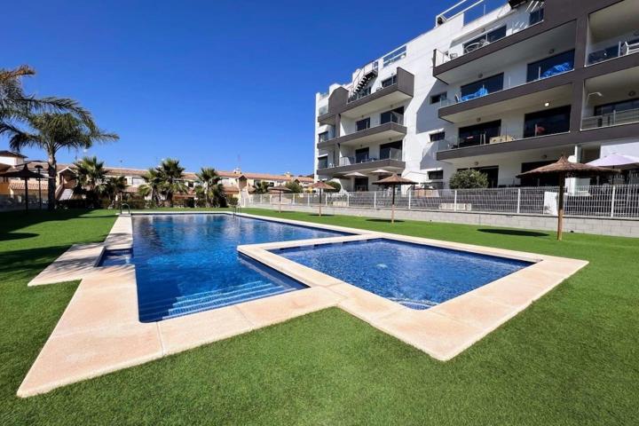 Piso En venta en Villamartin, Orihuela Costa photo 0