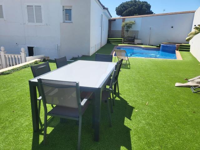 Casa En venta en Los Balcones, Torrevieja photo 0