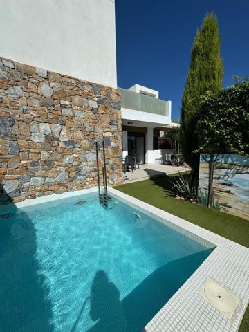 Casa En venta en Cabo Roig, Orihuela Costa photo 0