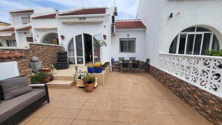 Bungalow con jardin y solarium photo 0