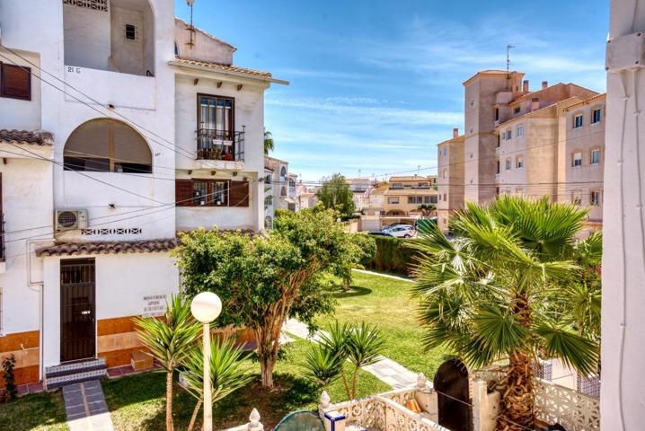 Dúplex En venta en Calas Blanca, Torrevieja photo 0