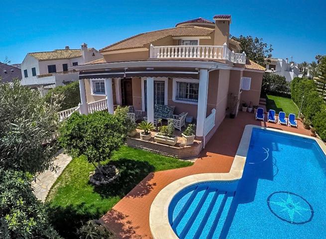 Casa En venta en La Mata, Torrevieja photo 0