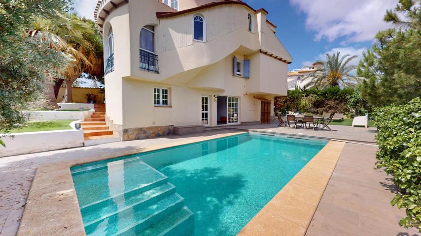 Casa En venta en La Zenia, Orihuela Costa photo 0