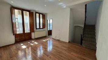 CASA EN VENTA EN EL CENTRO DE VILAFRANCA DEL PENEDÈS. photo 0