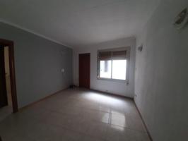 PISO EN VENTA SE SANTA COLOMA DE GRAMENET photo 0