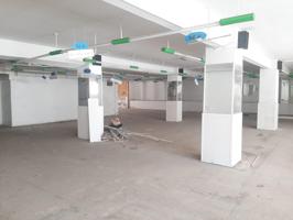 LOCAL EN VENTA EN BADALONA photo 0