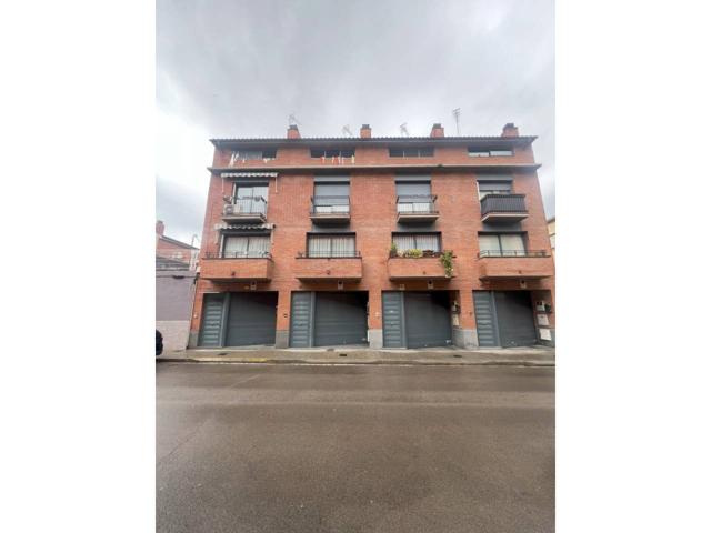 Casa adosada con fachada inglesa en Granollers Centro photo 0