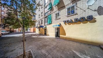 AREA UNO asesores inmobiliarios ALQUILA local a pie de calle en la Calle Guipuzcoa en Alcorcón. photo 0