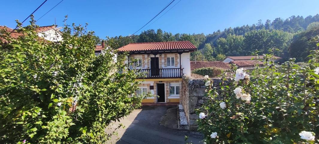 CASA INDEPENDIENTE EN ARENAS DE IGUÑA; NATURALEZA Y CONFORT EN UN MISMO LUGAR.- photo 0