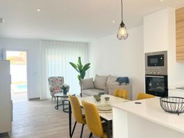 Tu Nuevo Hogar en San Javier – Moderna, Cómoda y con Piscina Privada photo 0