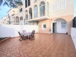 ¡ENCANTADORA VIVIENDA PLANTA BAJA CON ESTILO MEDITERRÁNEO, GRAN PATIO PRIVADO Y VISTAS  TORREVIEJA photo 0