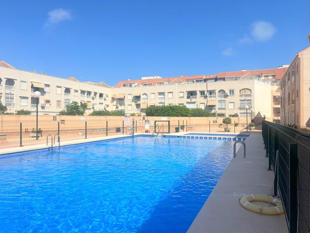 ESTUPENDO APARTAMENTO PLANTA BAJA CON TERRAZA, PARKING Y PISCINA COMUNITARIA photo 0