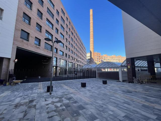 Se vende o alquila LOCAL Comercial en Sabadell photo 0