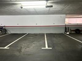 Plaza de parking en alquiler en el centro photo 0