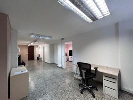 Oficina en alquiler en el centro photo 0