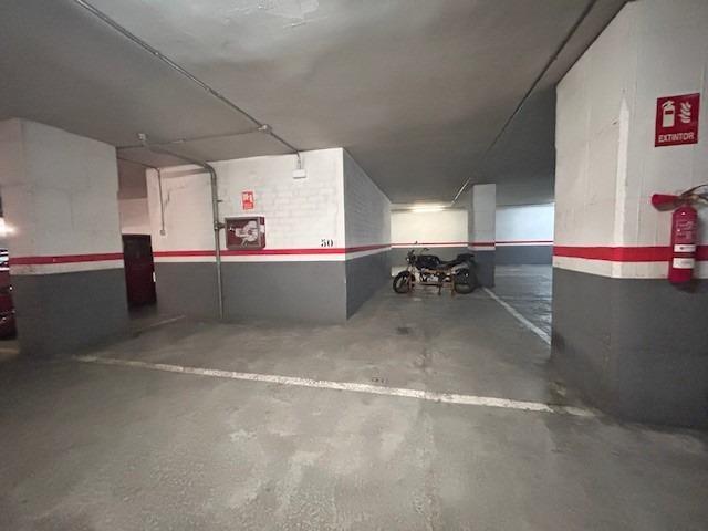 Plaza de parking en alquiler en la Plaça Catalunya de Sabadell photo 0