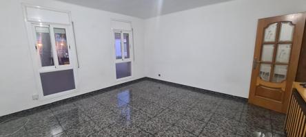 Piso en venta en Castellar del Valles photo 0