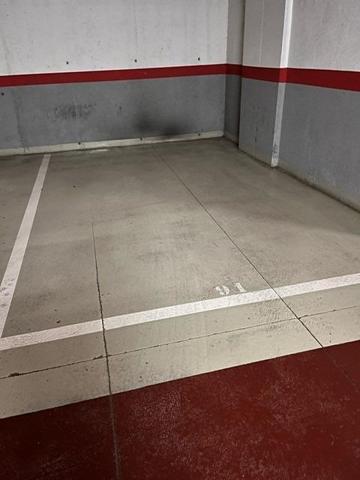 Plaza de parking en venta en el centro de Sabadell photo 0