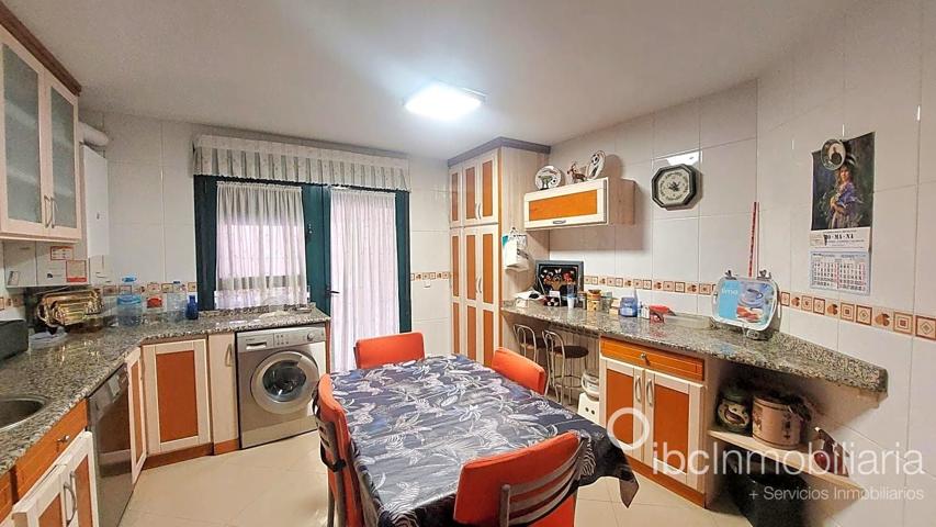 Exclusivo chalet en esquina en venta en Illescas (cerca del Parque Manuel de Vega) photo 0