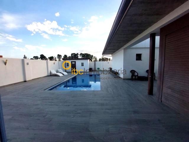 Exclusiva vivienda independiente con piscina en venta en Villaluenga de la Sagra photo 0