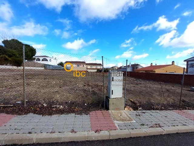 Parcela de terreno en venta en Esquivias photo 0