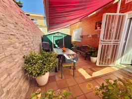 Chalet Adosado en venta en Pantoja photo 0