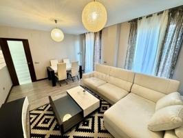 Exclusivo ático con garaje en pleno centro photo 0