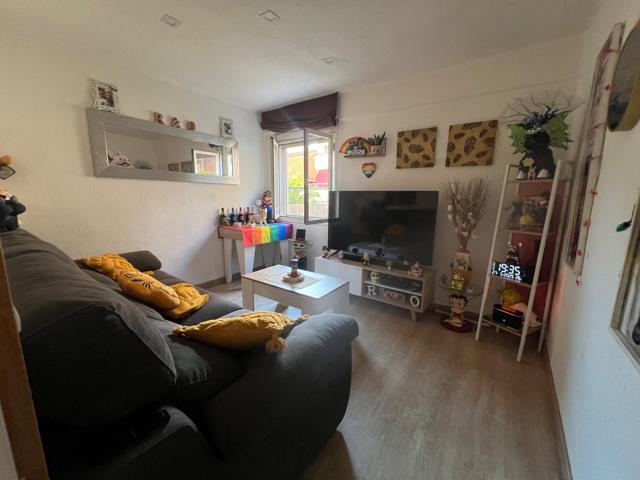VIVIENDA DE TRES HABITACIONES EN VIA SANT OLEGUER CON ASCENSOR photo 0