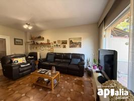 Espectacular casa con patio y garaje en el corazón de la Creu Alta- Sabadell. photo 0