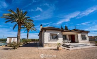 Casa con terreno en Roldán photo 0