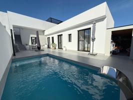 Villa en Roldán photo 0