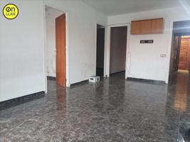 PISO ASEQUIBLE, 3 HAB, 1 BAÑO, BALCÓN, SIN ASCENSOR photo 0