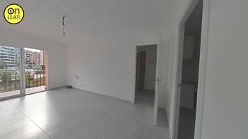OPORTUNIDAD ATICO 3 HAB, 1 BAÑO, BALCÓN, 4º SIN ASCENSOR photo 0