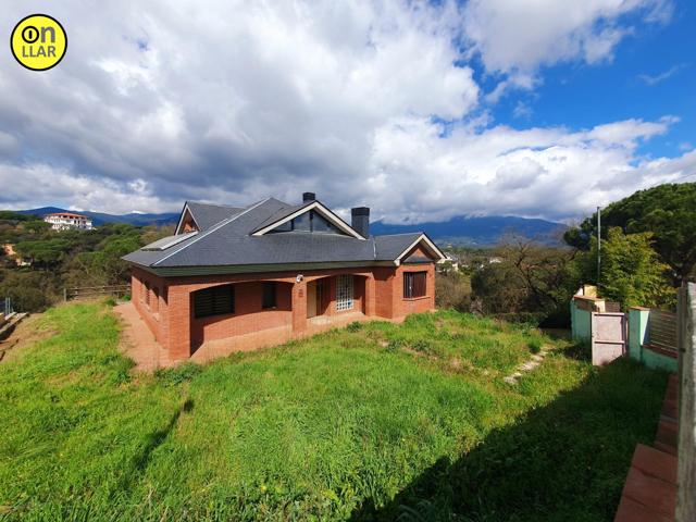 Chalet independiente en venta en Sant Pere de Vilamajor photo 0