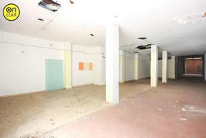 GRAN OPORTUNIDAD LOCAL DE 900 M2 EN LA FONT VERDA (GRANOLLERS) photo 0