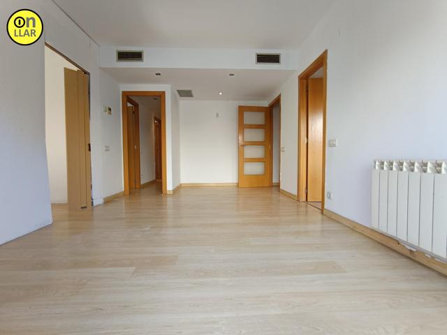 OPORTUNIDAD PLANTA BAJA, 4 HAB, 2 BAÑOS, 1 PK, 1 TRAST, GRAN TERRAZA, PISCINA COMUN photo 0