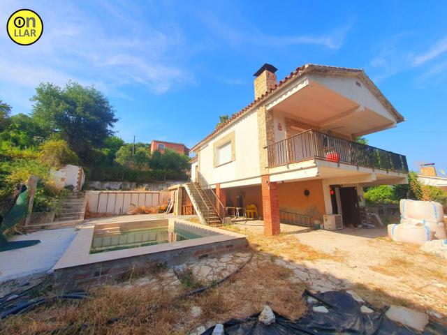 Casa en reforma y con proyecto, en Riells i Viabrea photo 0