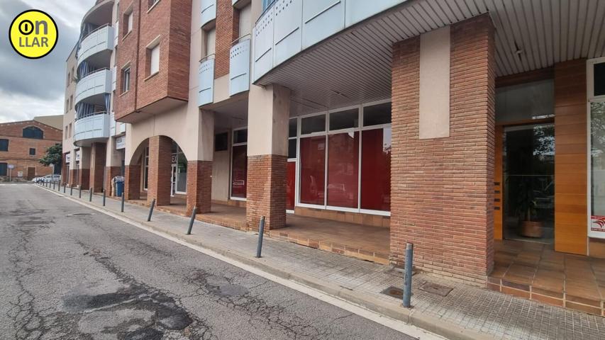 Local comercial en alquiler en La Garriga photo 0