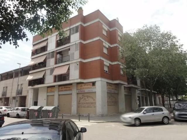 Parking en venta en Enric Morera Mollet photo 0