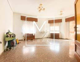 PISO EN EXCLUSIVA JUNTO A LA FERIA photo 0