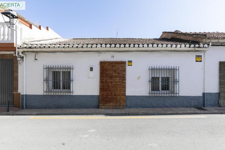 Casa en una sola planta para reformar en Churriana de la Vega photo 0