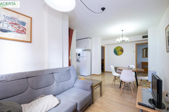 Apartamento en Avenida de Madrid- photo 0