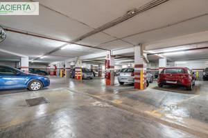 Garaje a la venta en zona Hipercor photo 0