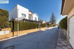 Chalet en Albolote photo 0