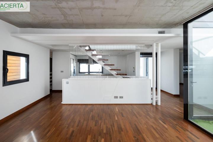 Unifamiliar Pareada En venta en Avenida Loaysa, Huetor Vega photo 0
