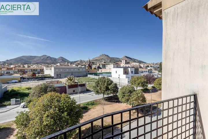 ¡MAGNIFICO PISO CON BALCÓN, VISTAS DESPEJADAS, GARAJE Y TRASTERO EN ATARFE! photo 0
